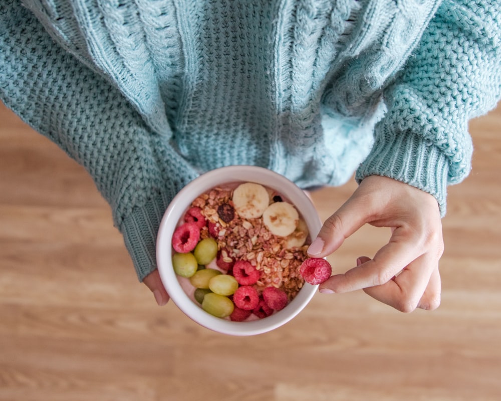 Smoothie Bowl with Granola